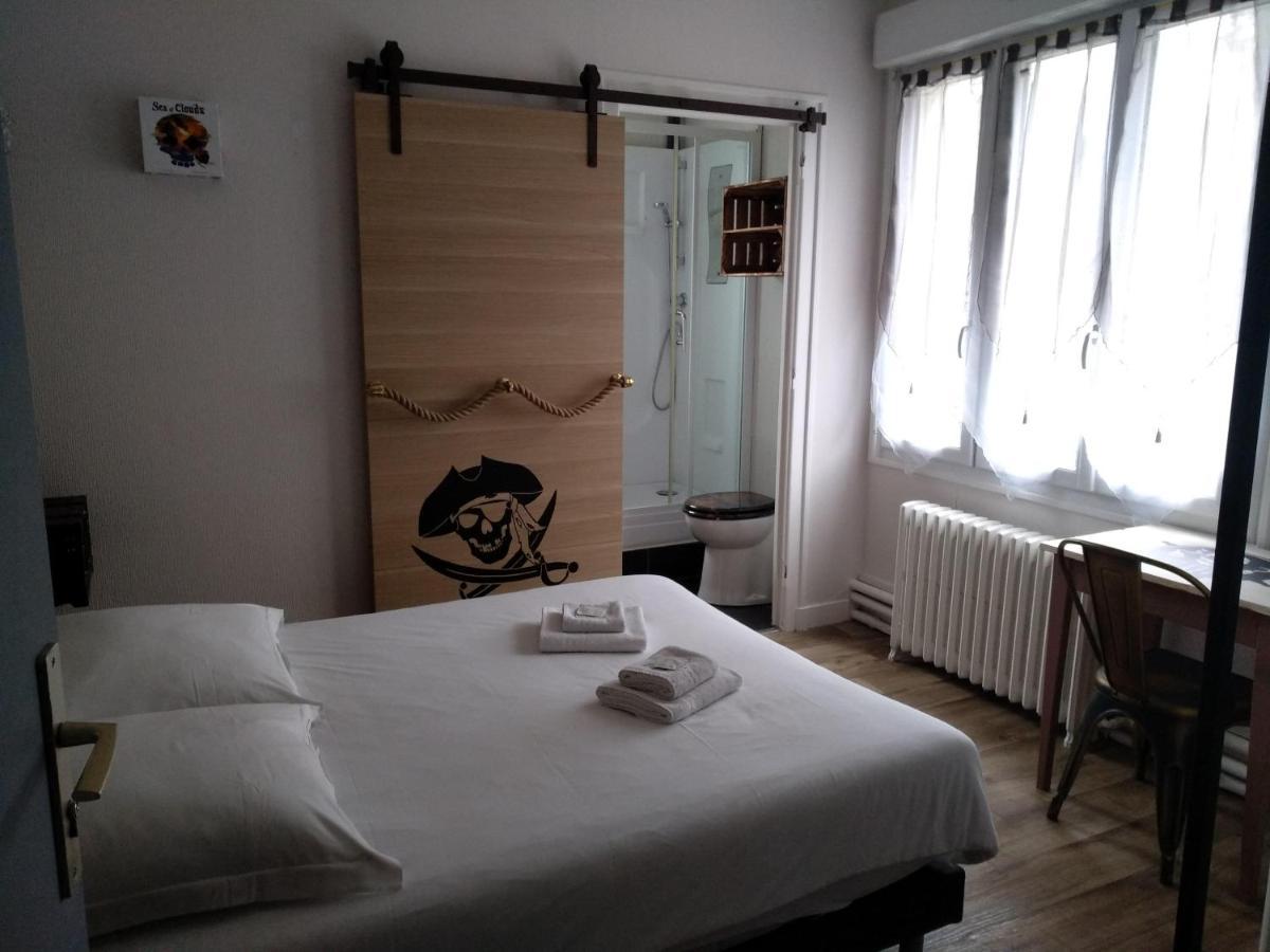 Hotel Angelys Ploërmel Kültér fotó